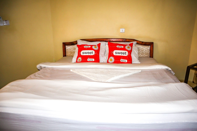 Bedroom 3, Rainbow Executive Lodge, Hai