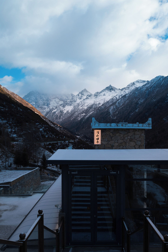 Exterior 3, Yueshan Four Seasons Homestay, Ngawa Tibetan and Qiang