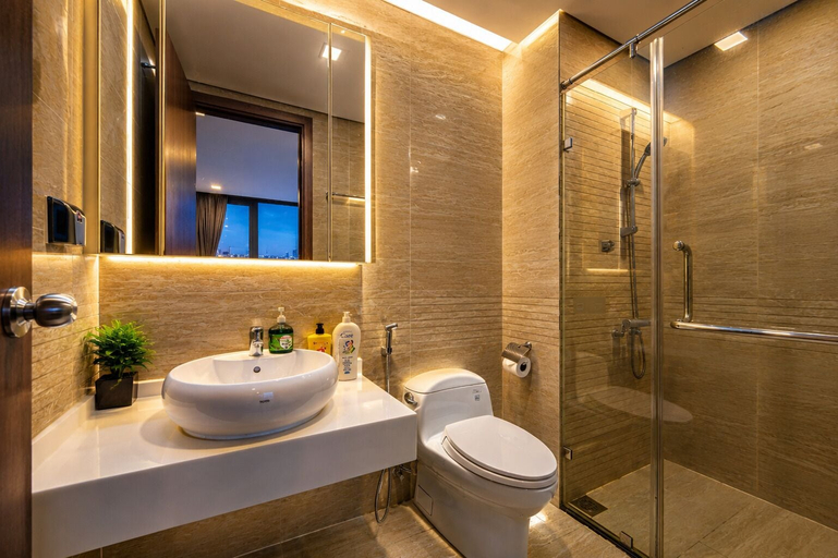 Bathroom 4, Vinhomes Central Park Premier Apartment, Bình Thạnh