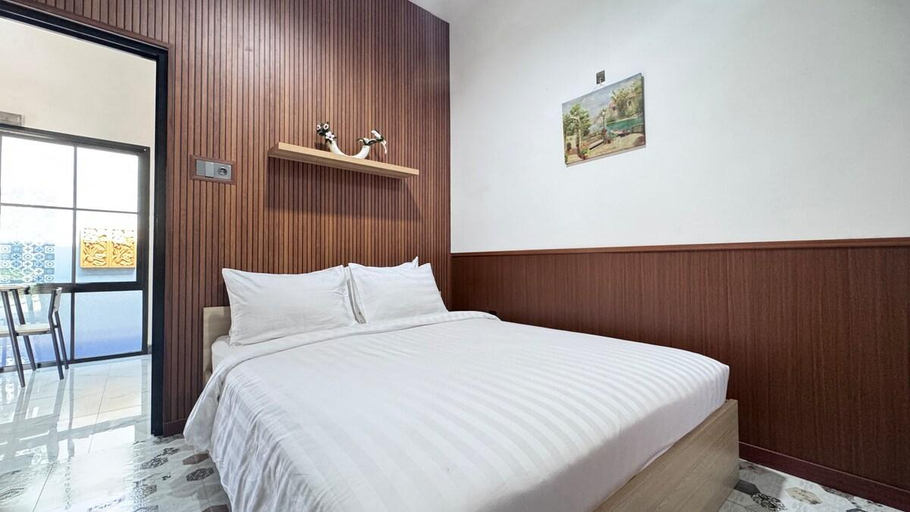 4, Villa Aline, Malang