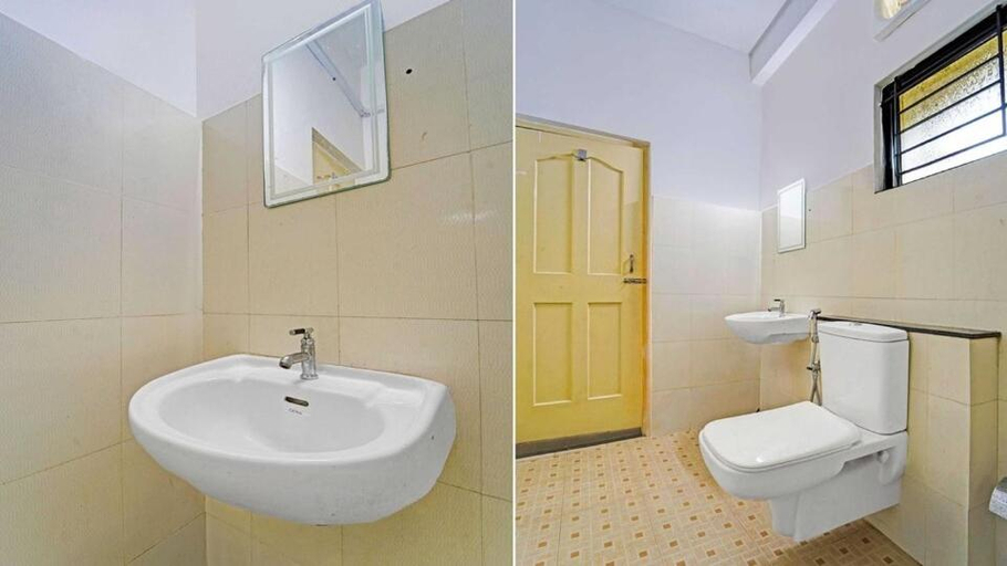 Bathroom 2, Townhouse Peelamedu Road Coimbatore, Coimbatore