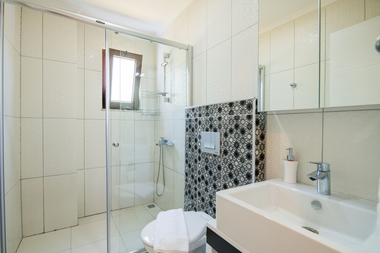 Bathroom 3, Bahce Apart, Kaş