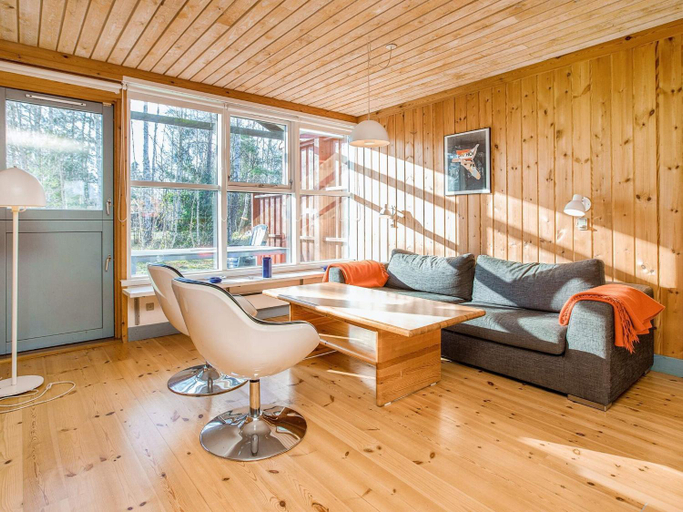 Others 5, 6 person holiday park home in Væggerløse, Guldborgsund