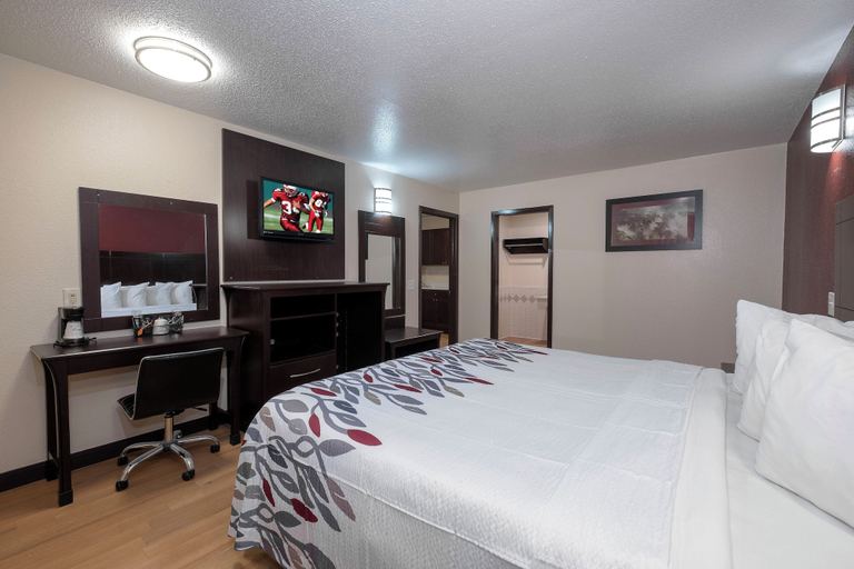 Bedroom 3, Red Roof Inn Morgan City, Saint Mary