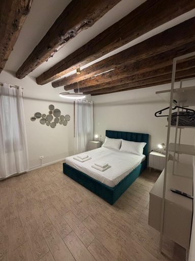 Bedroom 2, Rialto Suite, Venezia