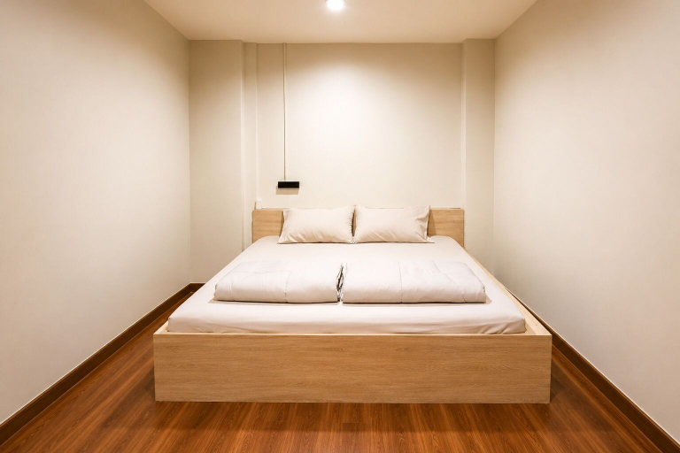Room 2, Phraya Hostel, Phra Nakhon