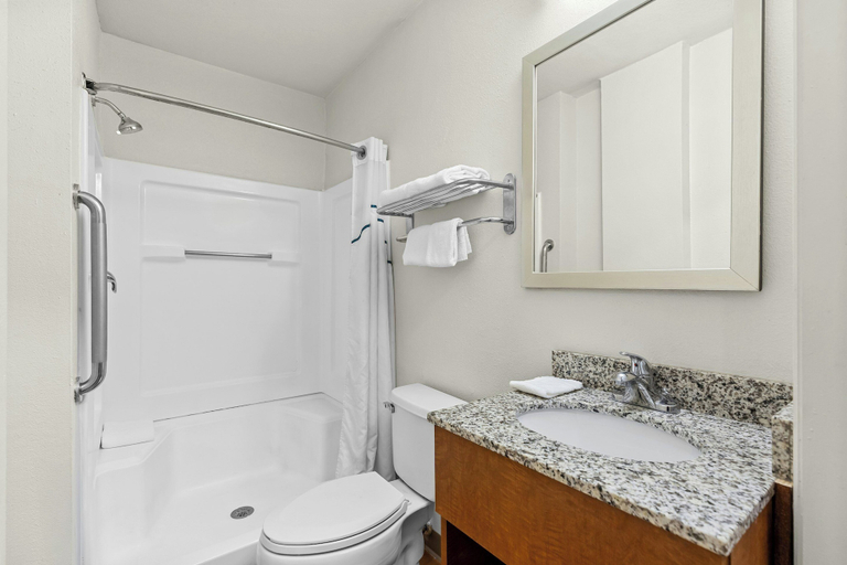 Bathroom 5, HomeTowne Studios by Red Roof Orlando South, Orange