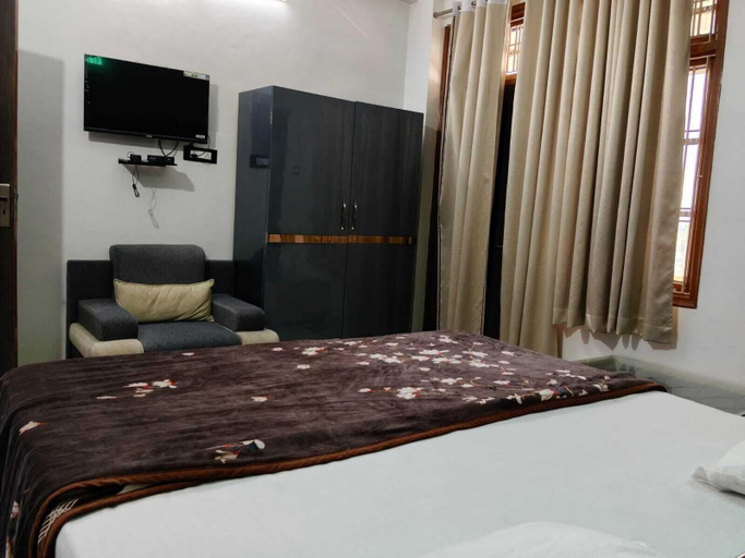 Room 2, Shri Shyam Gest House, Sultanpur