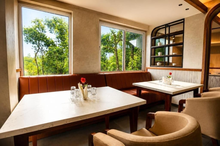 Dining 2, The Signature Munnar, Idukki