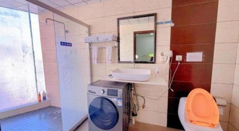 Bathroom 2, Baye Hotel, Guangzhou