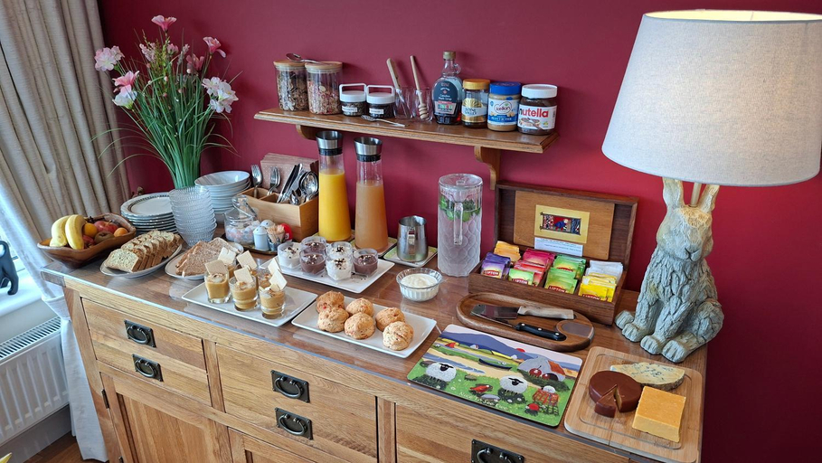 Food & Drinks 5, B&B Kerry Lakesview Lodge