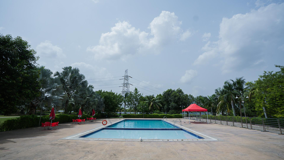 Sport & Beauty 4, Malhaar Resort, Gandhinagar