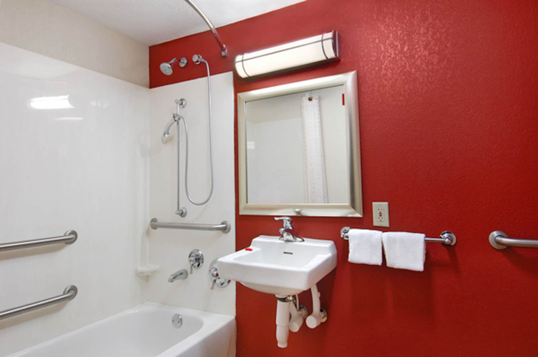 Bathroom 3, Red Roof Inn PLUS+ Statesville, Iredell