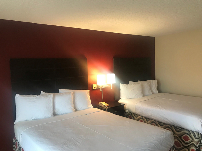 Bedroom 2, Red Roof Inn & Suites San Angelo, Tom Green