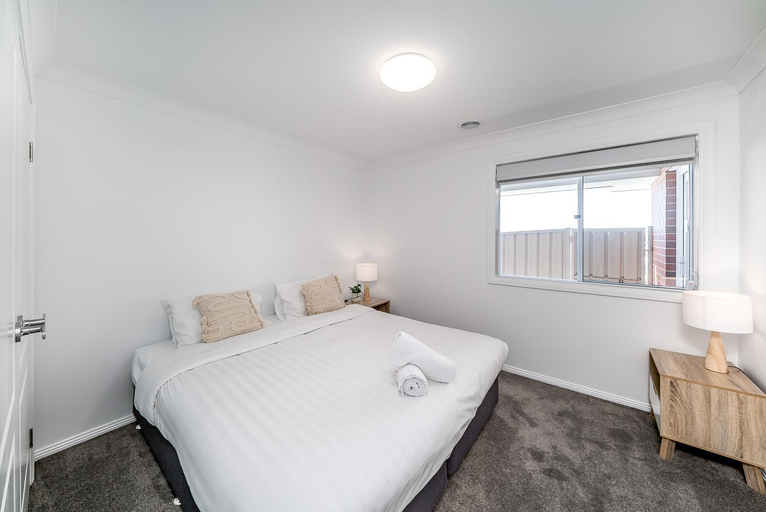 Bedroom 2, Modern Escape in a Quiet Neighbourhood, Wagga Wagga - Pt B