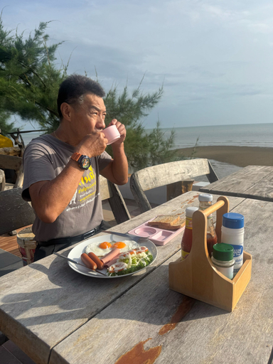 Food & Drinks 5, Rungarun Resort, Chaiya