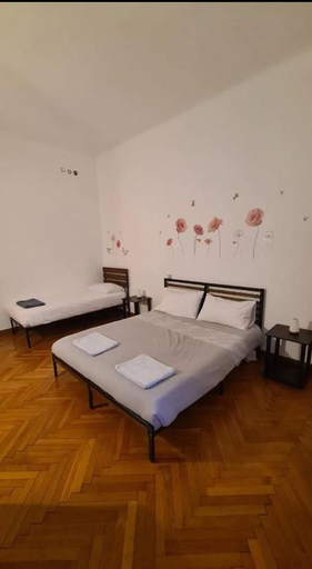 Bedroom 4, Dock Bay Lodge Hostel, Trieste