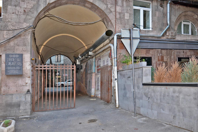 Exterior & Views 1, Wanderlust Guest House Prime Location, Yerevan