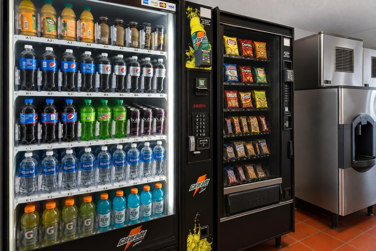 Food & Drinks, Studio 6  Suites Carpinteria, CA–Santa Barbara-South, Santa Barbara
