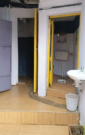 Bathroom 3, Wrech House 1989 - Sagana, Ndia