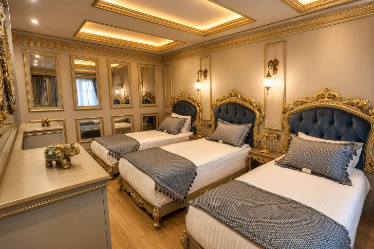 Bedroom 2, Real King Suite Hotel, Yomra