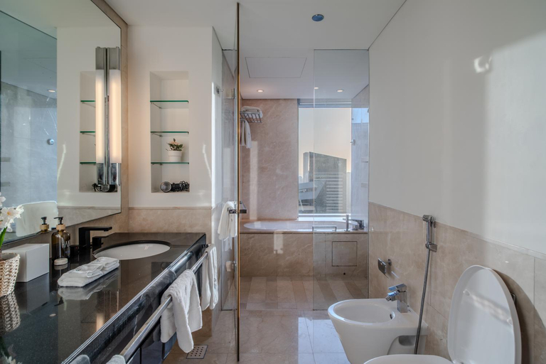 Bathroom 5, The address Dubai marina (EMAAR residences), Dubai