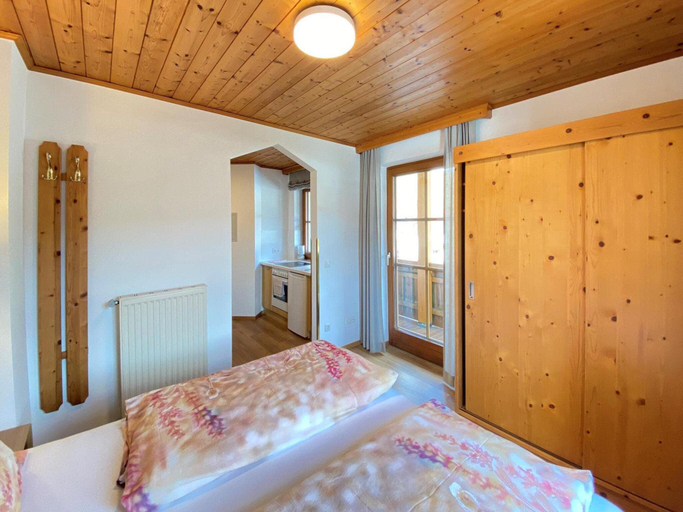 Bedroom 2, Apartment in Filzmoos near Ski Amade, Sankt Johann im Pongau