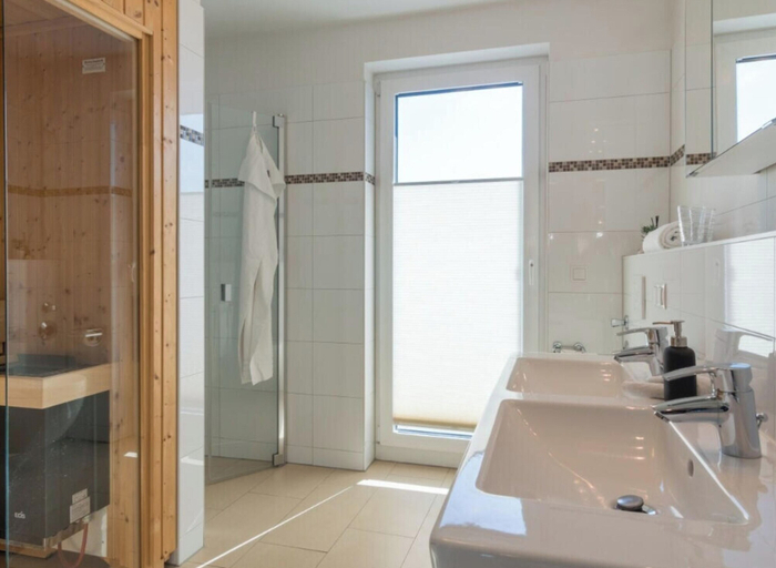 Bathroom 2, Holiday Apartment in Heiligenhafen With Sauna, Ostholstein