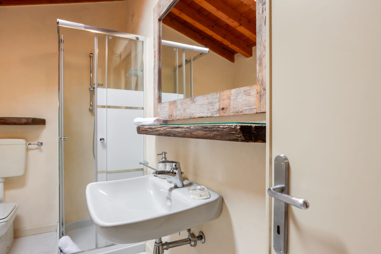 Bathroom 4, Borgo Olivo by Wonderful Italy, Brescia