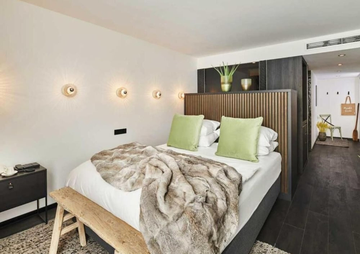 Bedroom 4, Designhotel Ueberfluss Bremen, Bremen
