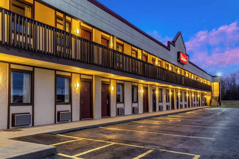 Exterior & Views 2, Red Roof Inn Scottsburg, Scott