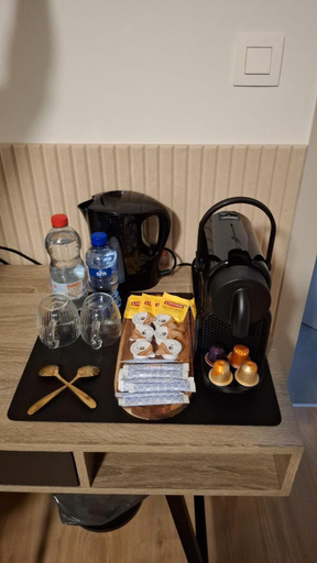 Food & Drinks, Charleroi Brussels Airport White Castle, Hainaut