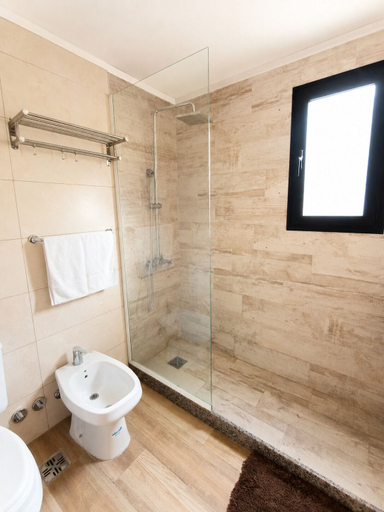Bathroom 4, Complejo Playa Bonita Mar Azul 100m playa, Villa Gesell