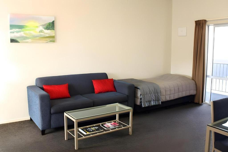 Bedroom 2, Hawera Central Motor Lodge, South Taranaki
