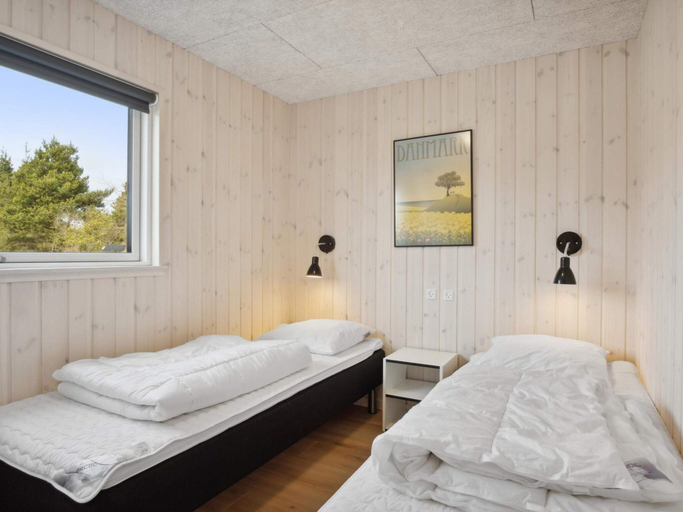 Others 5, 5 Star Holiday Home in Norre Nebel, Varde