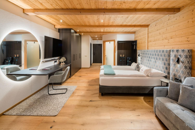 Bedroom 3, Panorama Resort Taljorgele, Bolzano