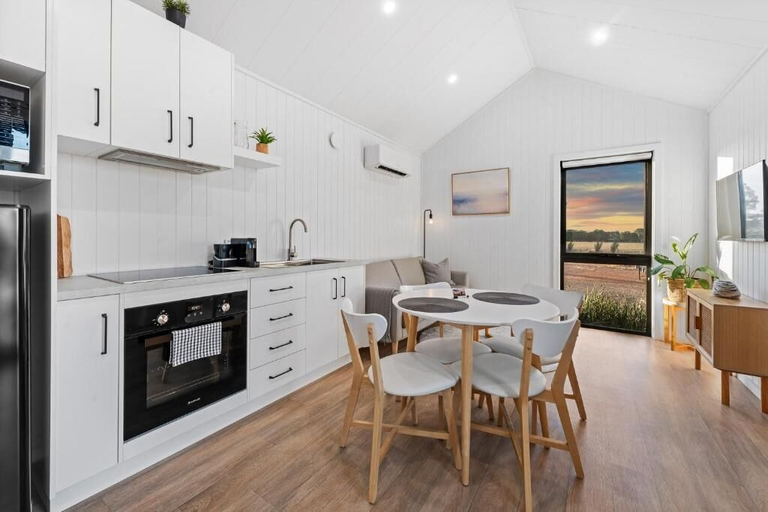 Private kitchen 4, Three Ponds Estate, Temora
