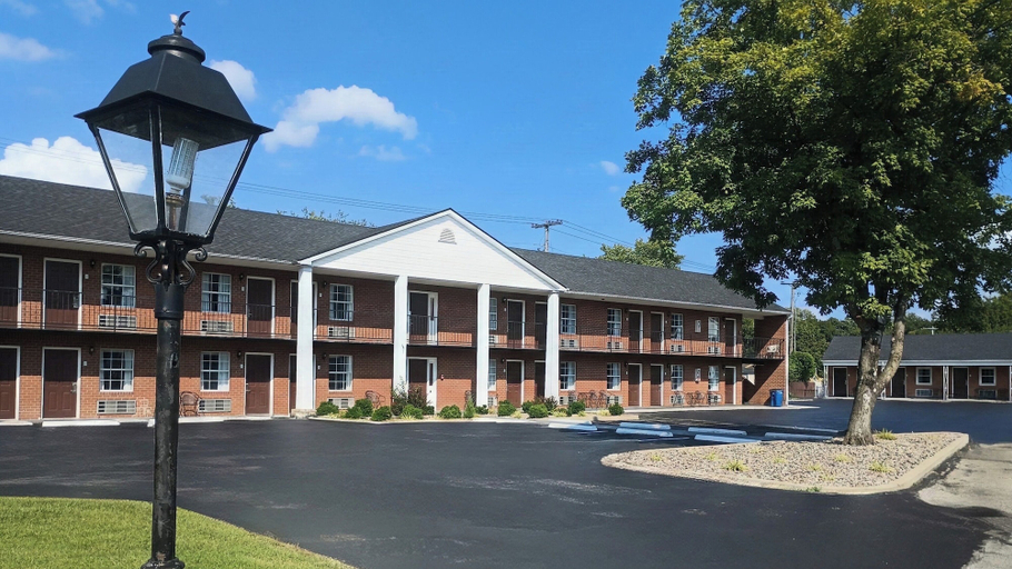 Exterior & Views, Bourbon Capital Inn, Nelson