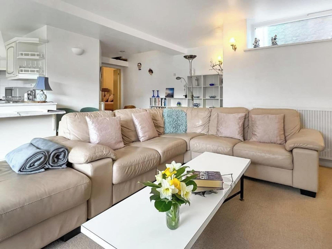 Living area 2, Apartment Sleeps 2 With Parking, Pets Welcome, Cumbria