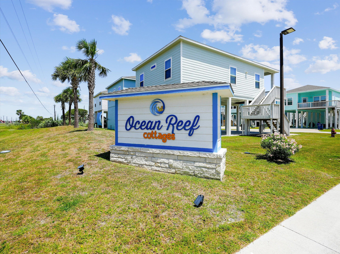 Exterior & Views 2, Red Tail Getaway by Miss Kitty’s, Aransas