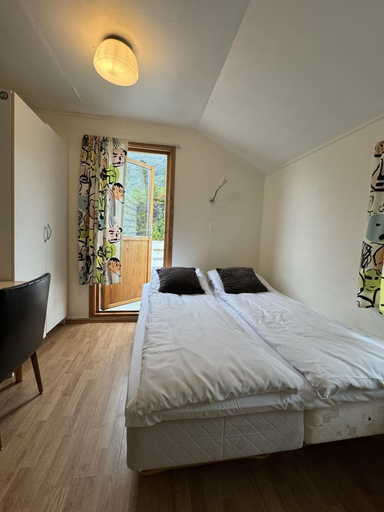 Room 3, hellesylt hostel and camping, Stranda