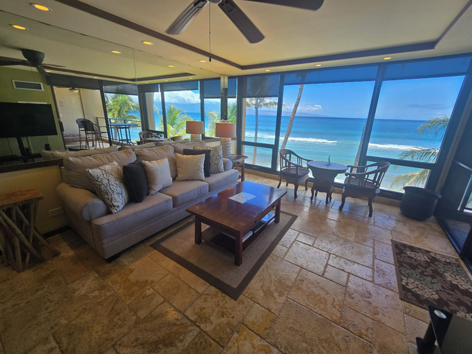 Interior 2, Oceanfront 1BD With Panoramic Ocean & Sunset Views -mahana 406, Maui