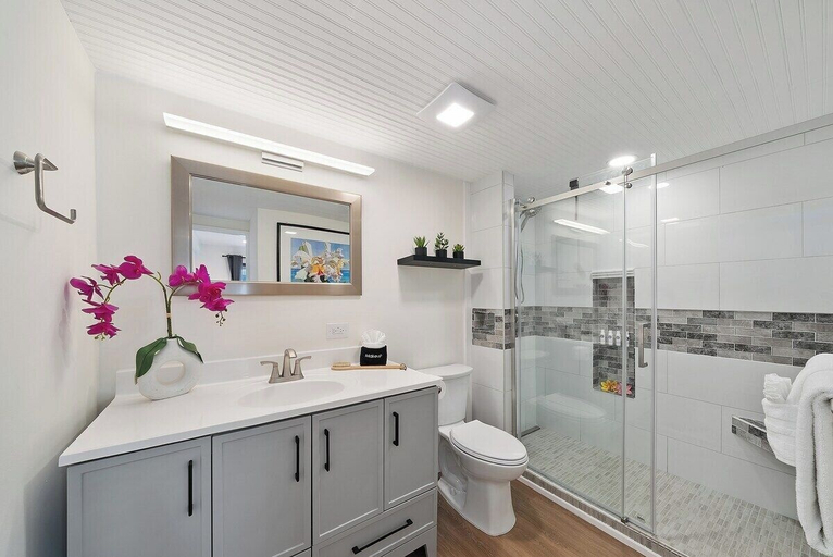 Interior 5, Fully Remodeled Direct Oceanfront 2bd, Stunning Views Lauloa 403, Maui