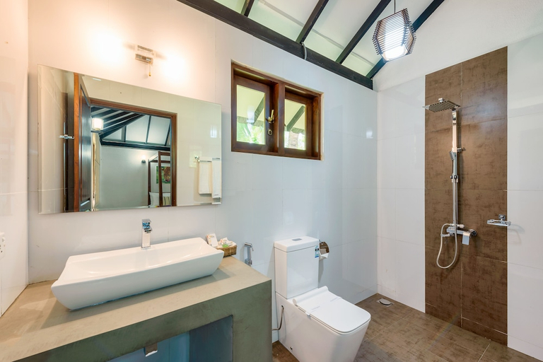 Bathroom 3, Thuduwa Camp, Sevanagala
