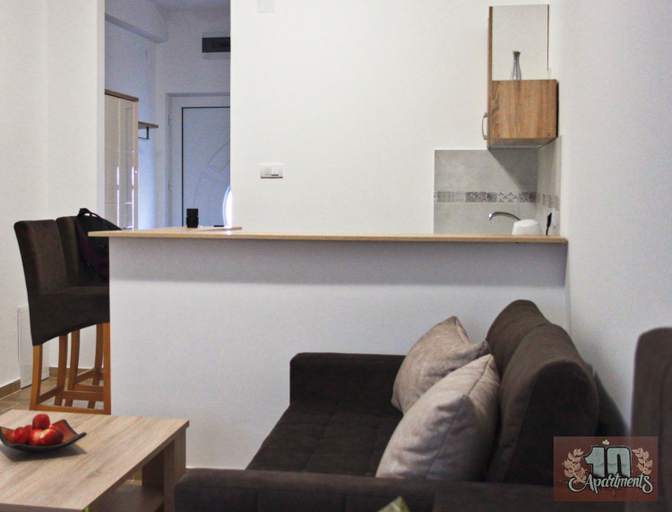 Others 4, 10 Apartments, Novi Sad