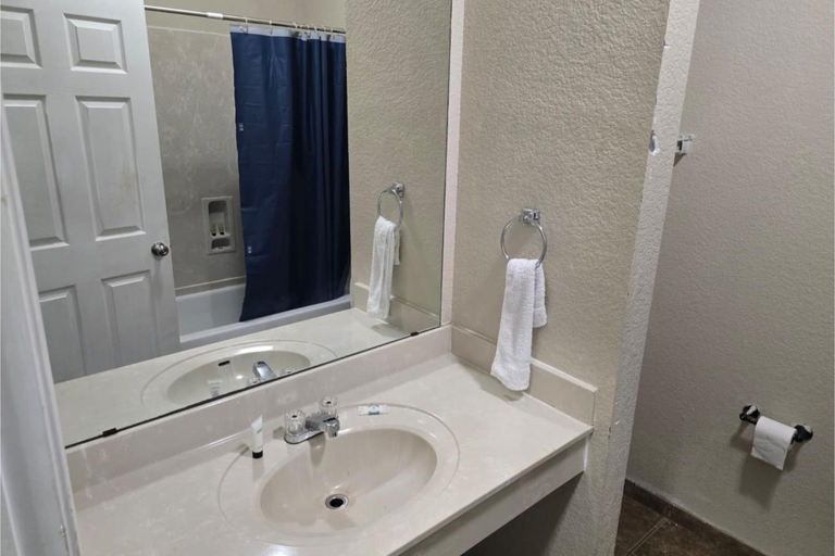 Bathroom 5, Studio 7 By Capital O Killeen I-14, Bell