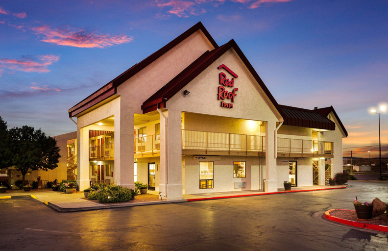 Exterior & Views 2, Red Roof Inn Gallup, McKinley