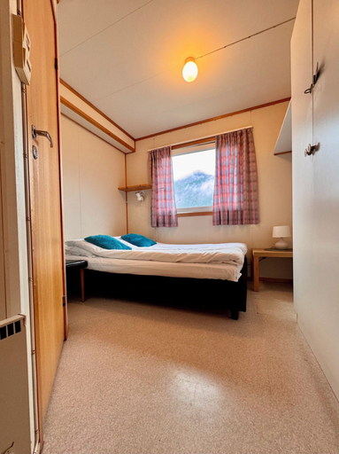 Room 5, hellesylt hostel and camping, Stranda