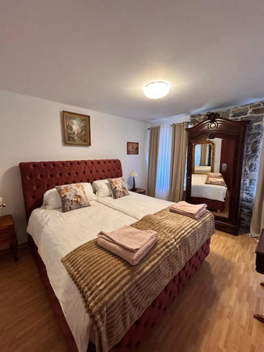 Room 2, Hotel Goldener Taler, Lörrach