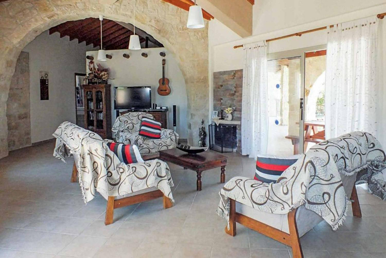 Others 5, Villa Lianti